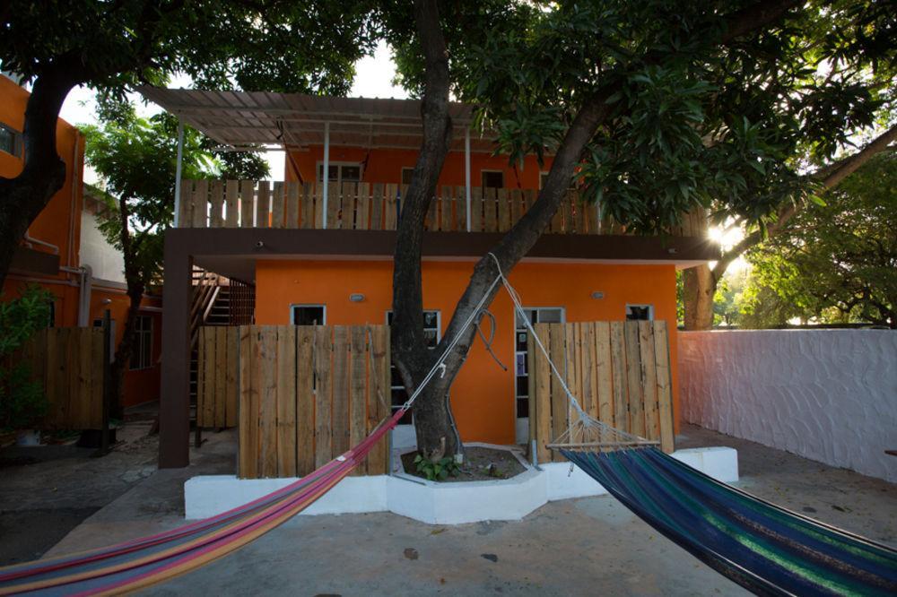 Guest House Chez Jacques Тамарин Екстериор снимка