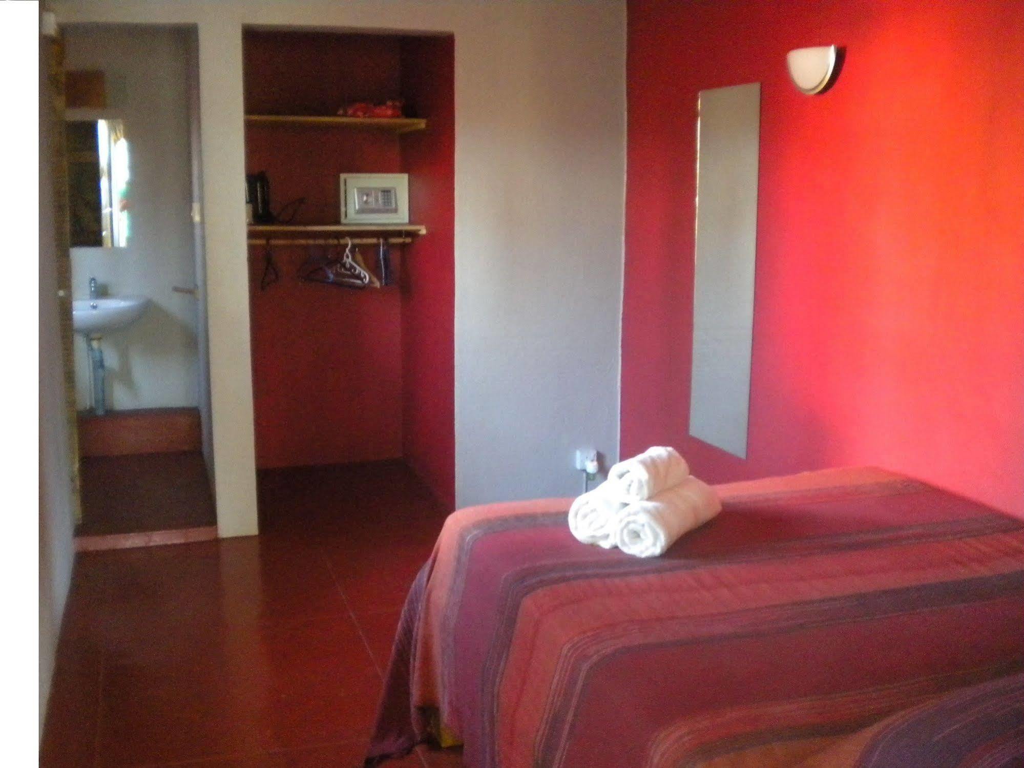Guest House Chez Jacques Тамарин Екстериор снимка